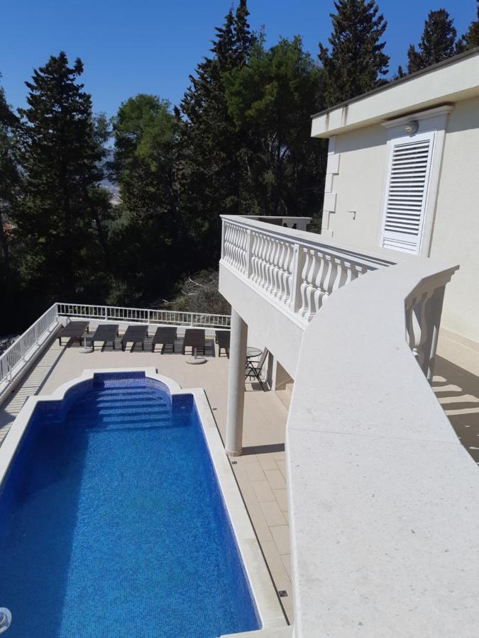 Villa Lizzi Trogir Exteriör bild