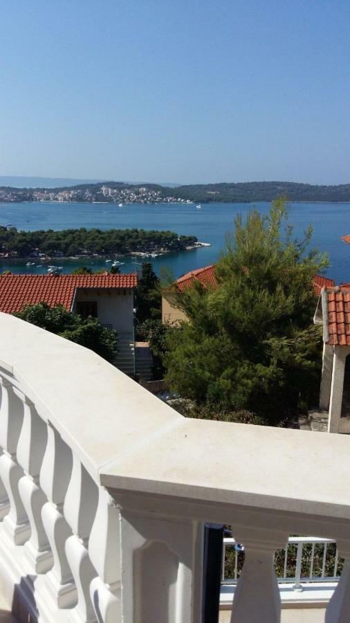 Villa Lizzi Trogir Exteriör bild