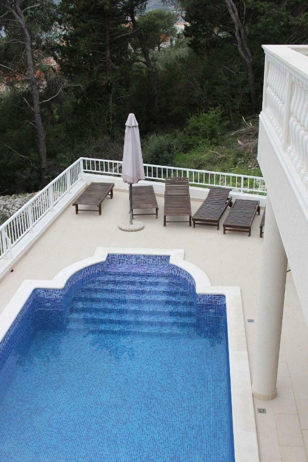 Villa Lizzi Trogir Exteriör bild