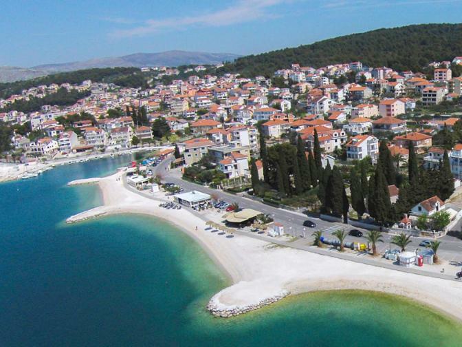 Villa Lizzi Trogir Exteriör bild