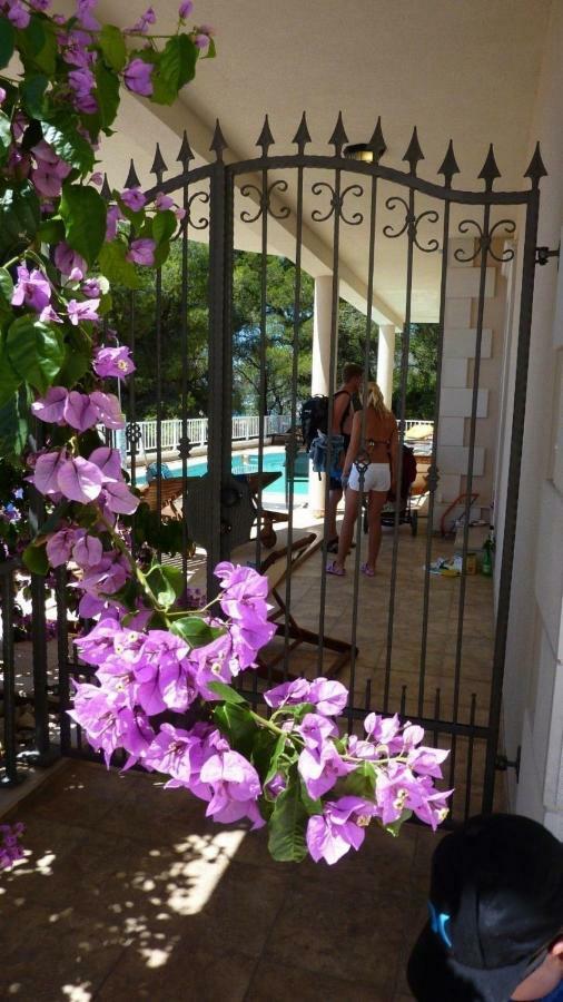 Villa Lizzi Trogir Exteriör bild